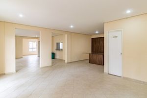 Image 15 - 882846